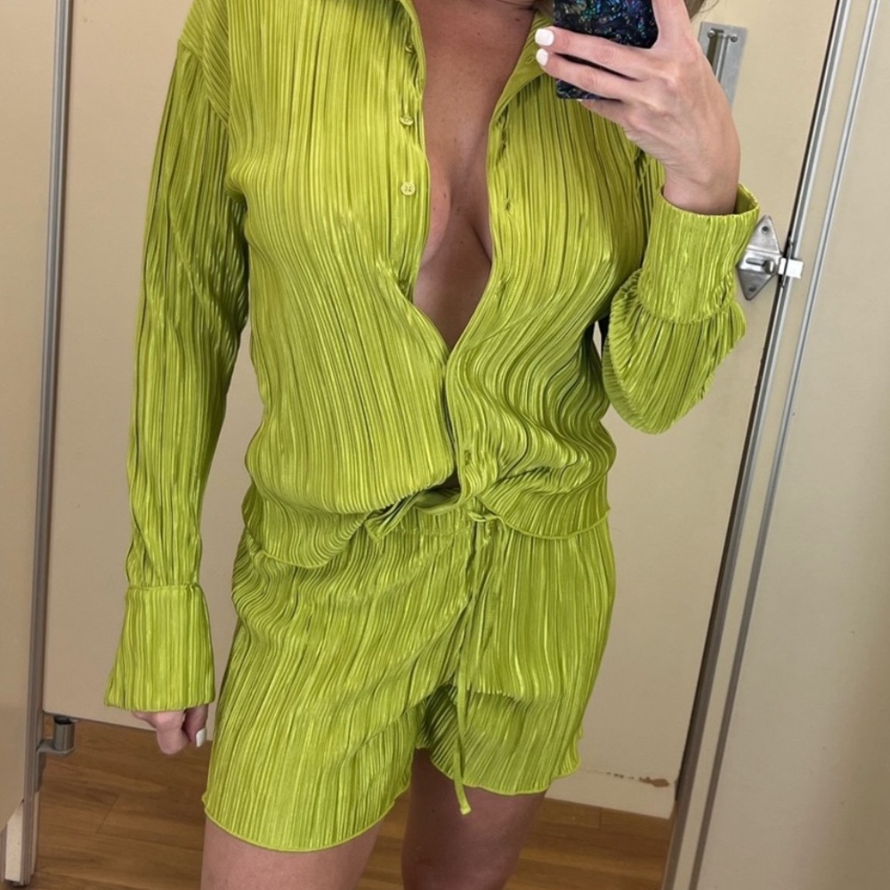 Bailey/44 Two Piece Pleated Set